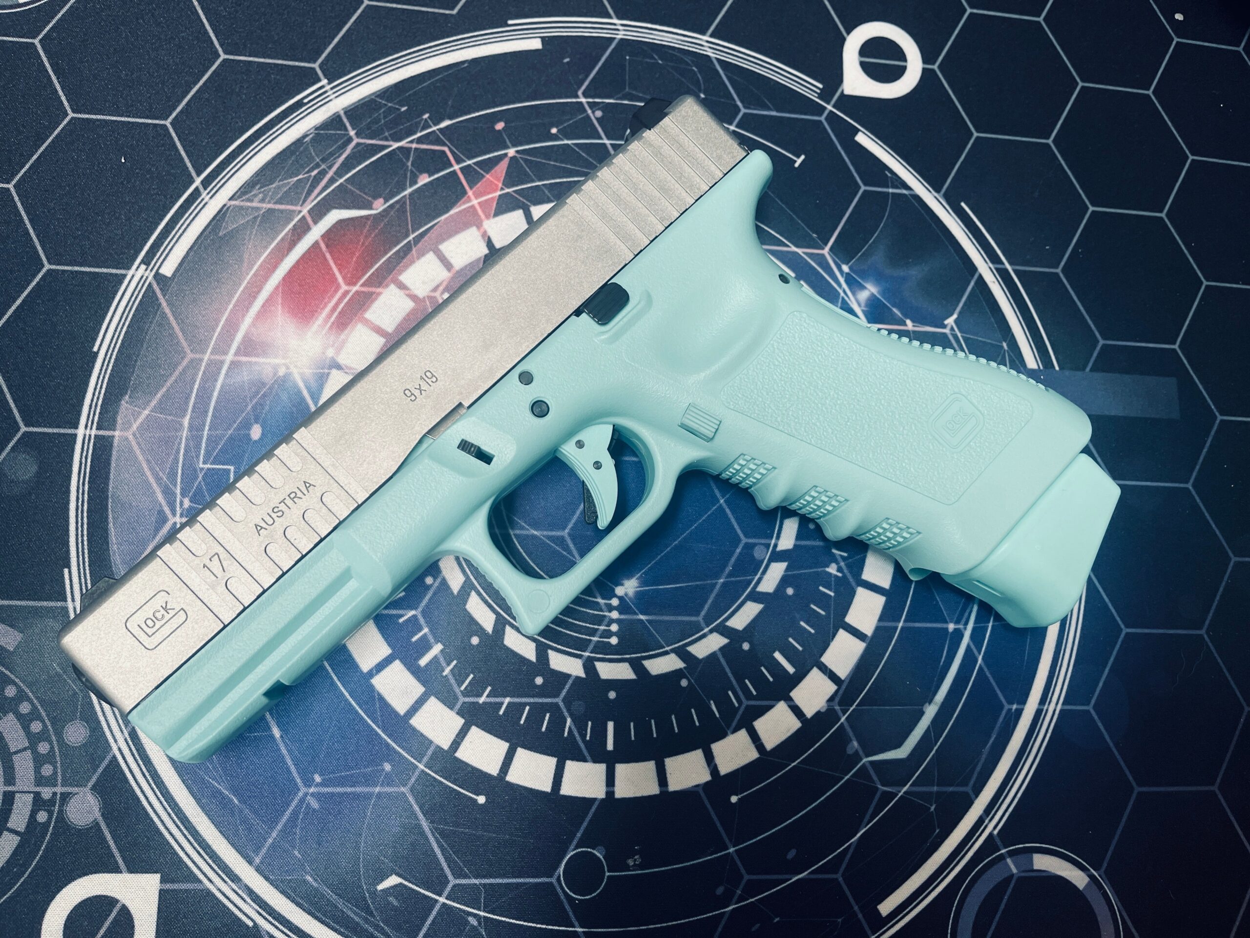 Guarder Glock G17 Custom II 5-Hole "Gucci" Robin Egg Blue Gen 3 Gel Blaster - Image 3