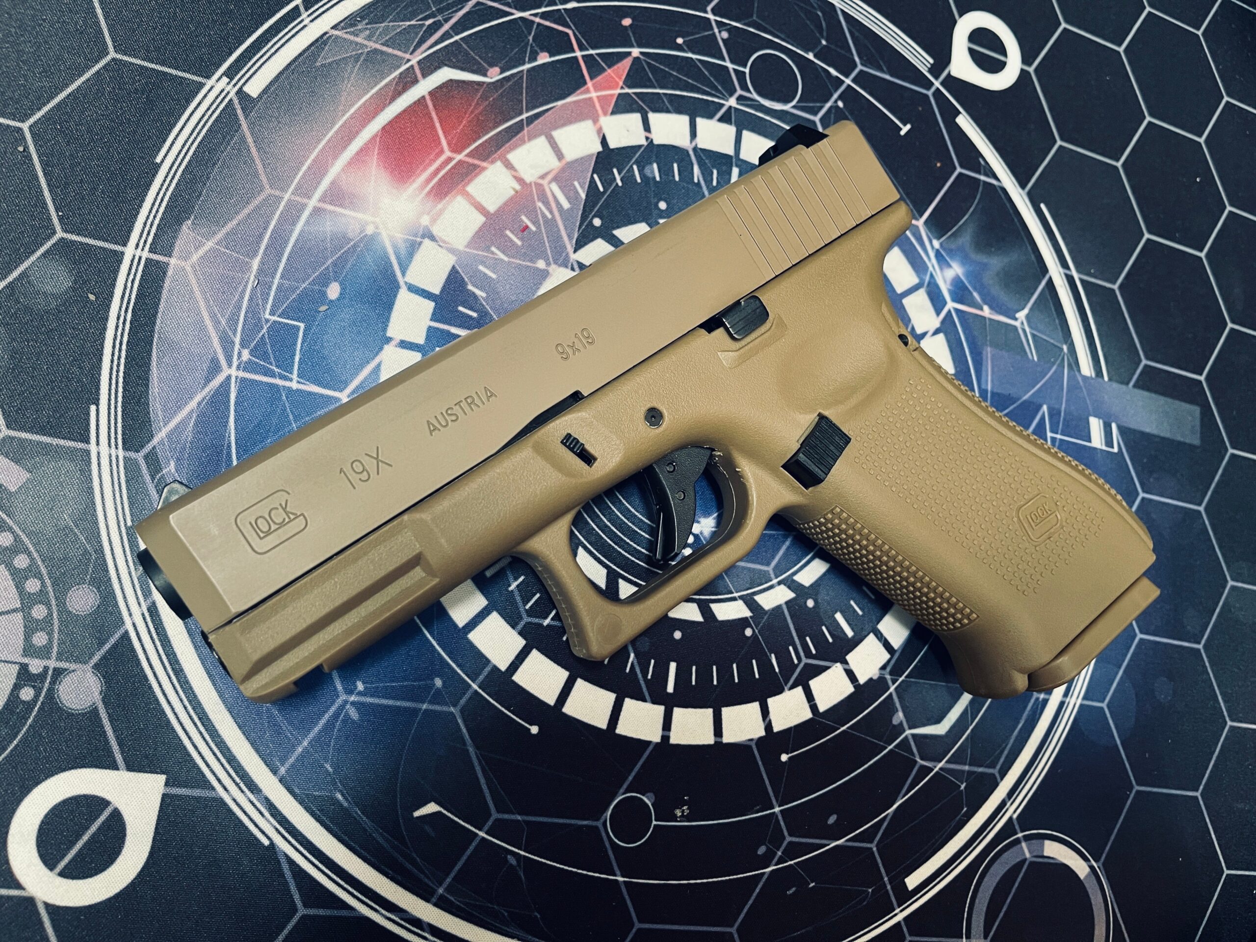 E&C Glock G19X Gen 5 Gel Blaster - Dark Earth - Image 8