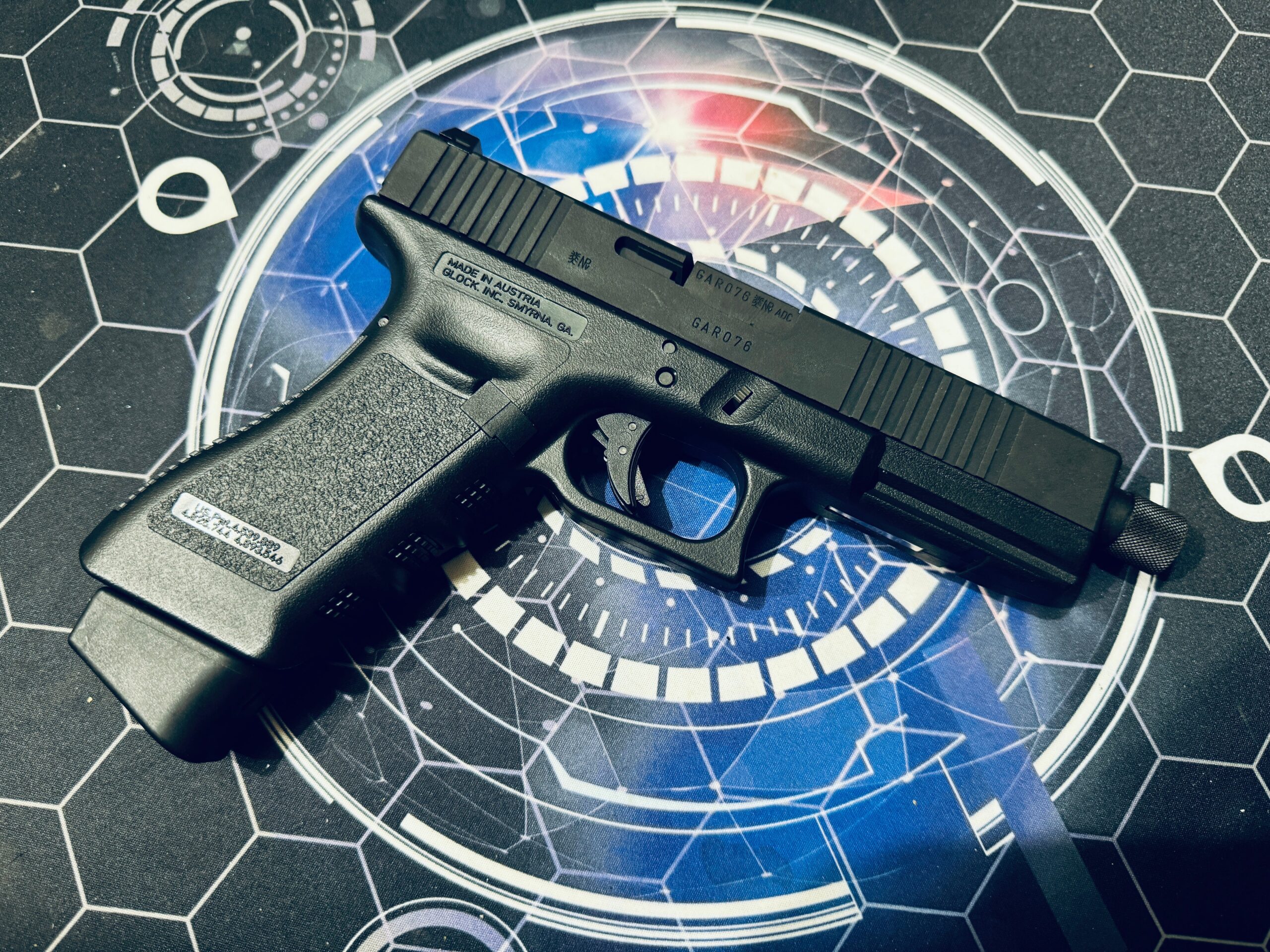 Guarder Glock G17 Gen 3 TF-141 Gel Blaster Tactical w/Red Dot Sight - Image 3