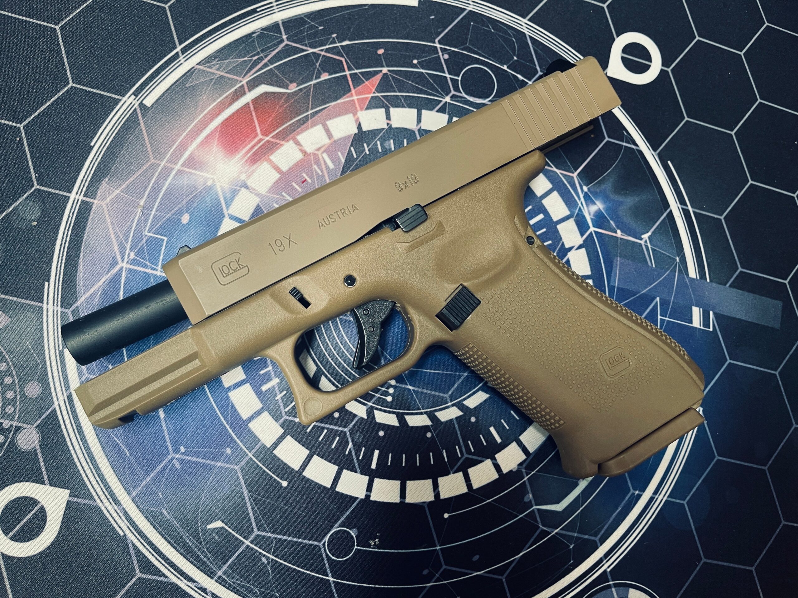 E&C Glock G19X Gen 5 Gel Blaster - Dark Earth - Image 5