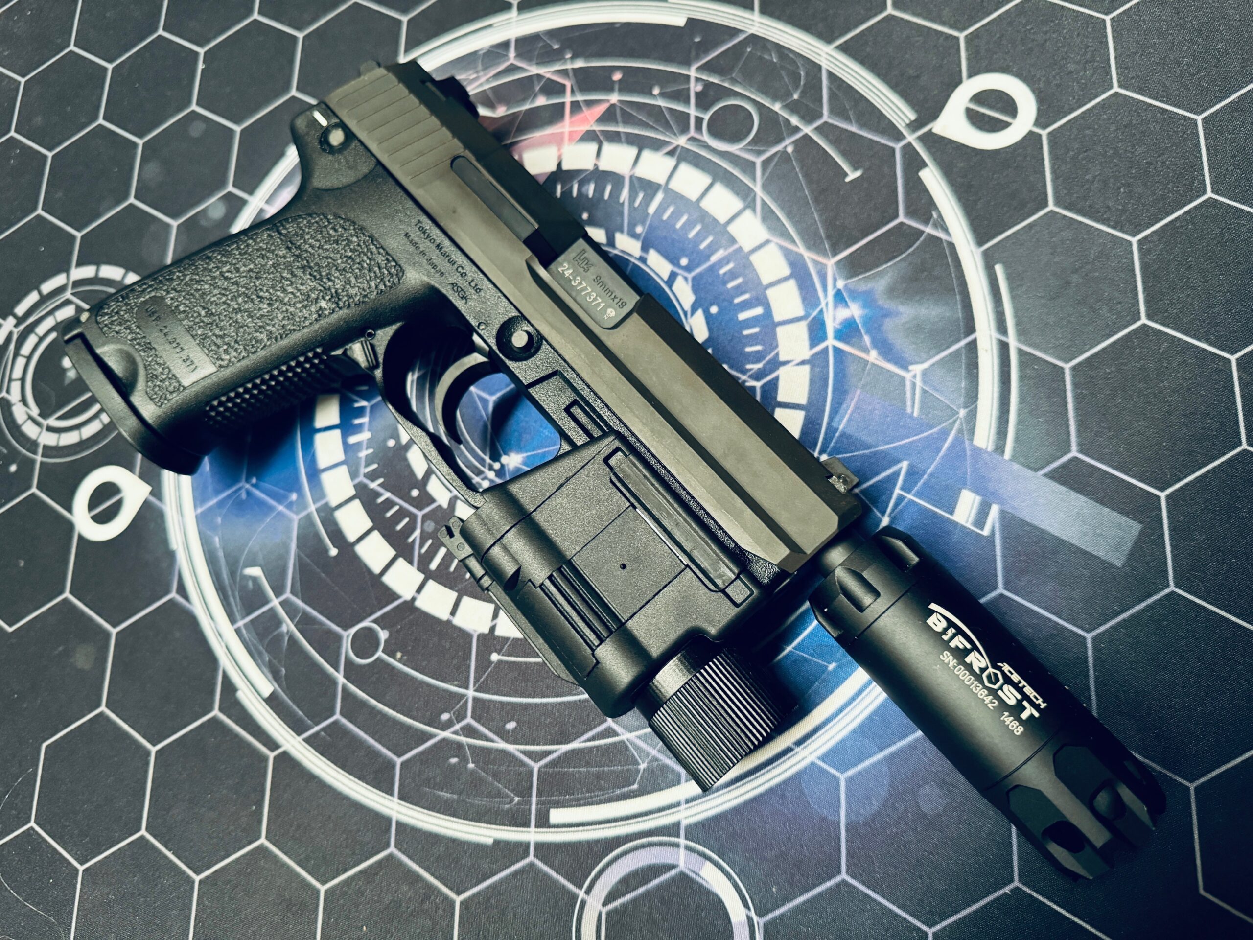 Custom Tokyo Marui / Guarder Steel USP Gel Blaster w/Thread - Image 7