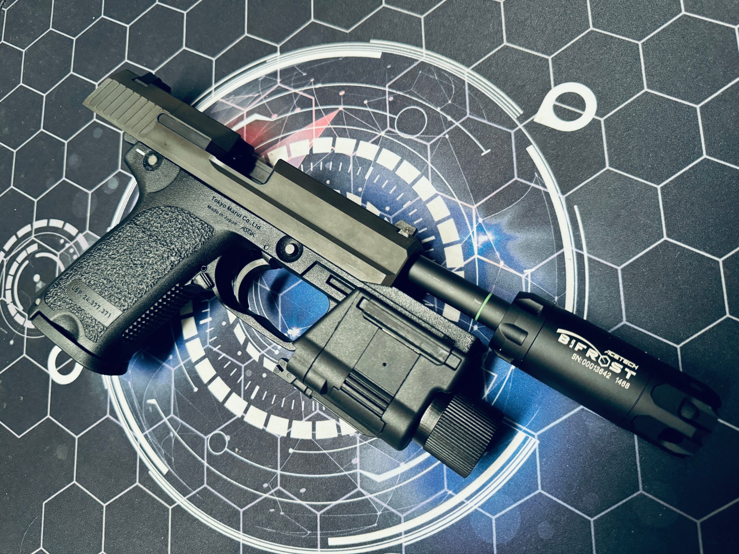 Custom Tokyo Marui / Guarder Steel USP Gel Blaster w/Thread - Image 8