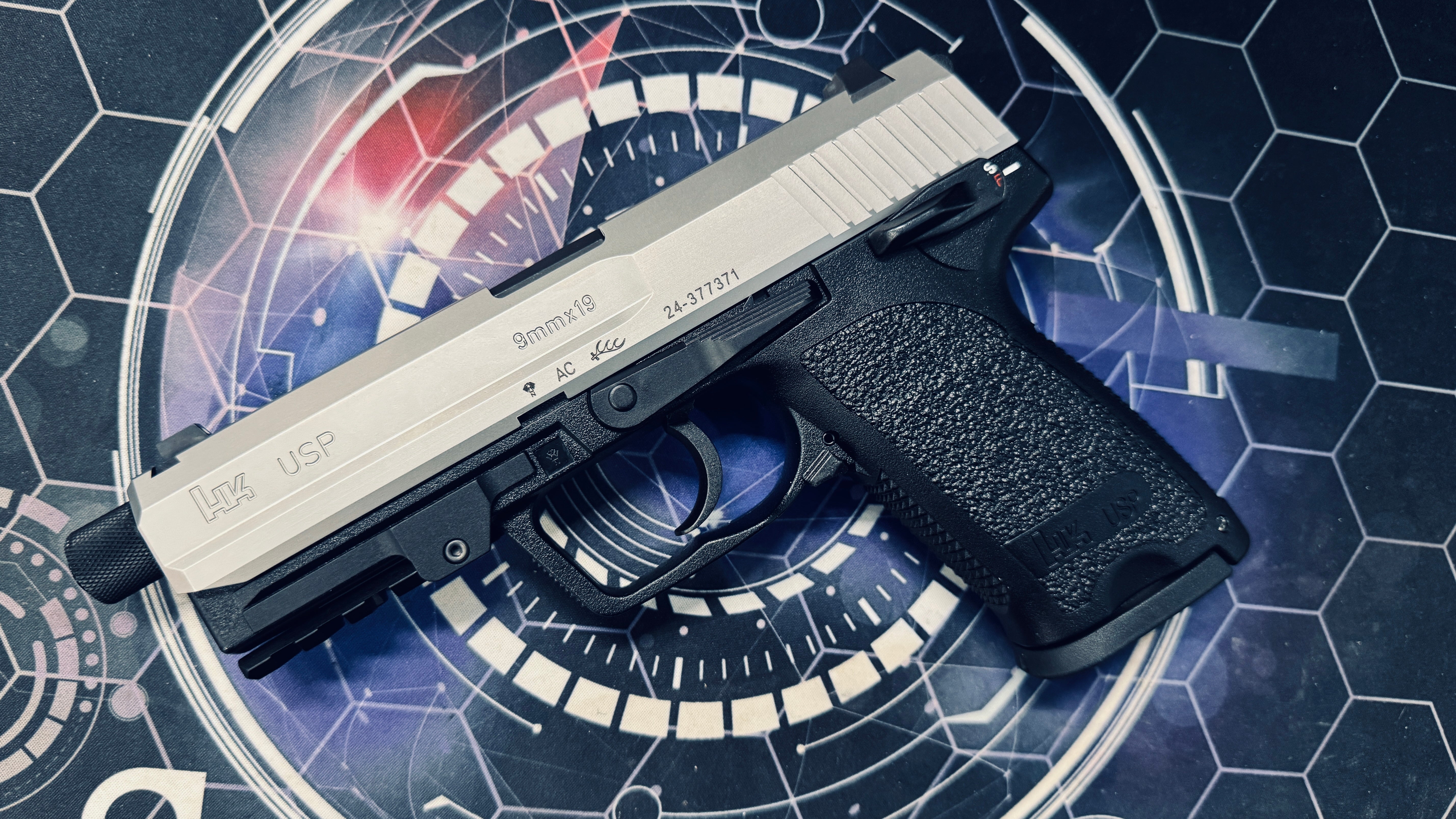 Custom Tokyo Marui / Guarder Stainless Steel USP Gel Blaster w/Threaded Barrel + Rail Adaptor - Image 2