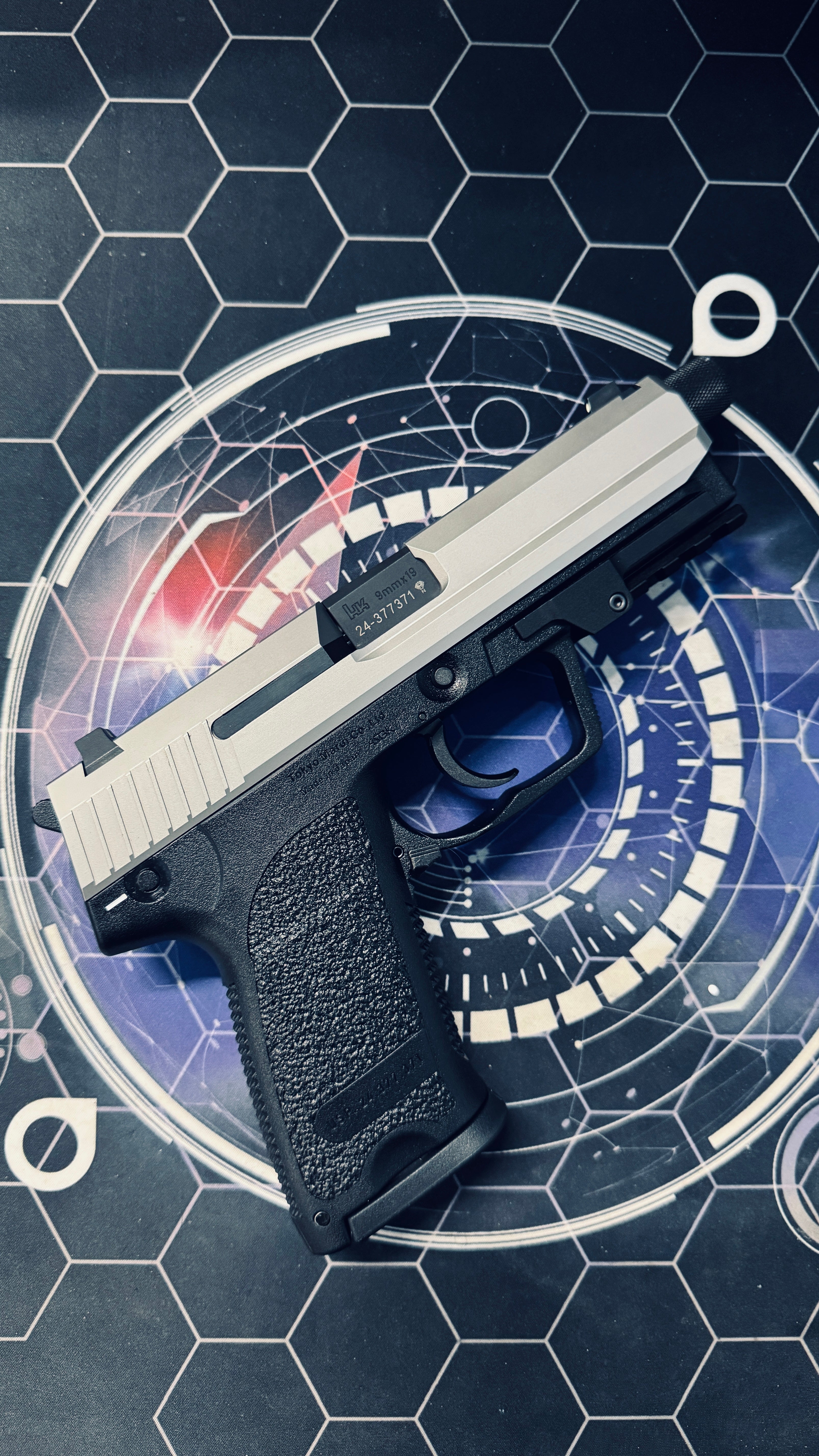 Custom Tokyo Marui / Guarder Stainless Steel USP Gel Blaster w/Threaded Barrel + Rail Adaptor - Image 7