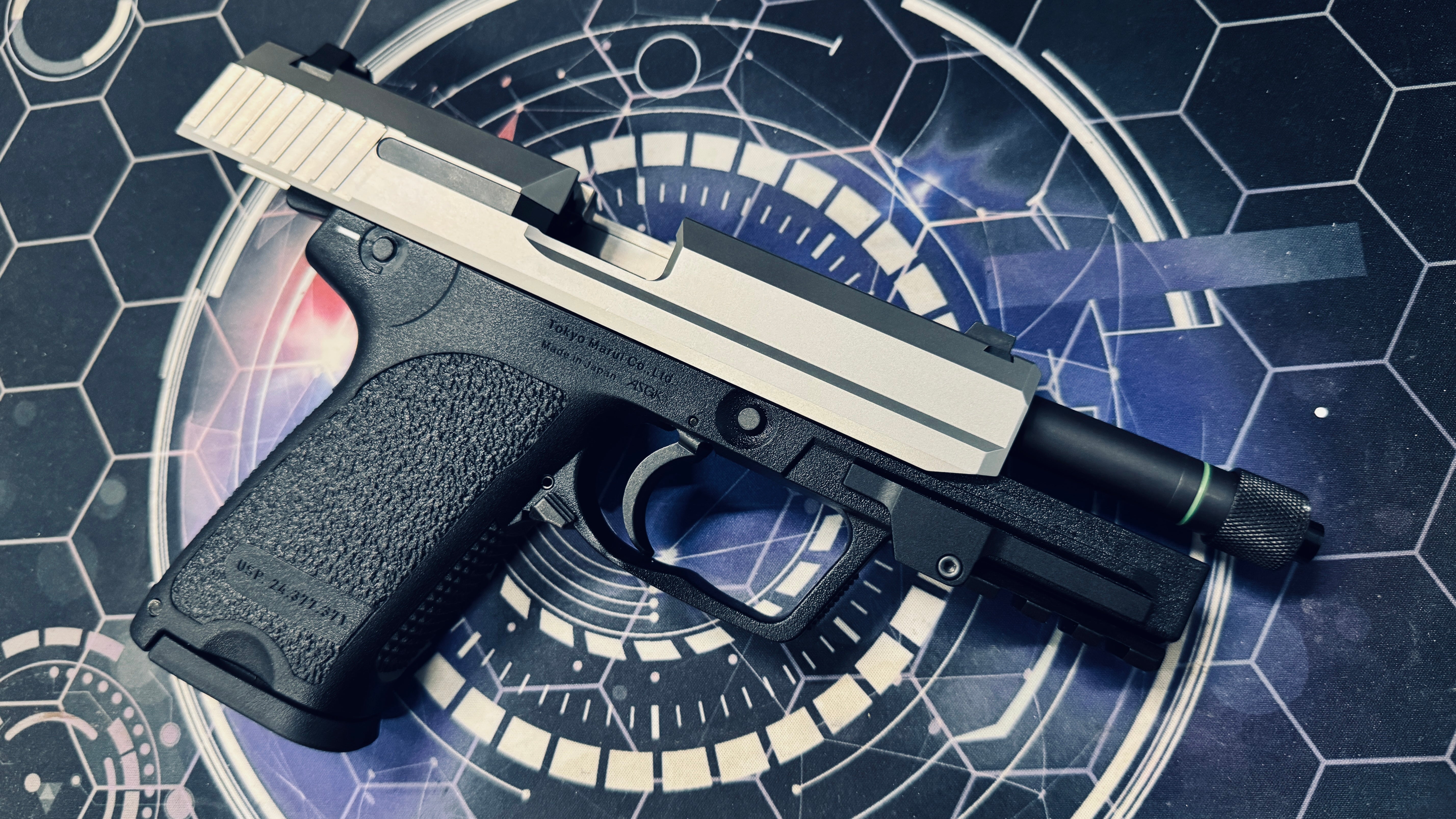 Custom Tokyo Marui / Guarder Stainless Steel USP Gel Blaster w/Threaded Barrel + Rail Adaptor - Image 5