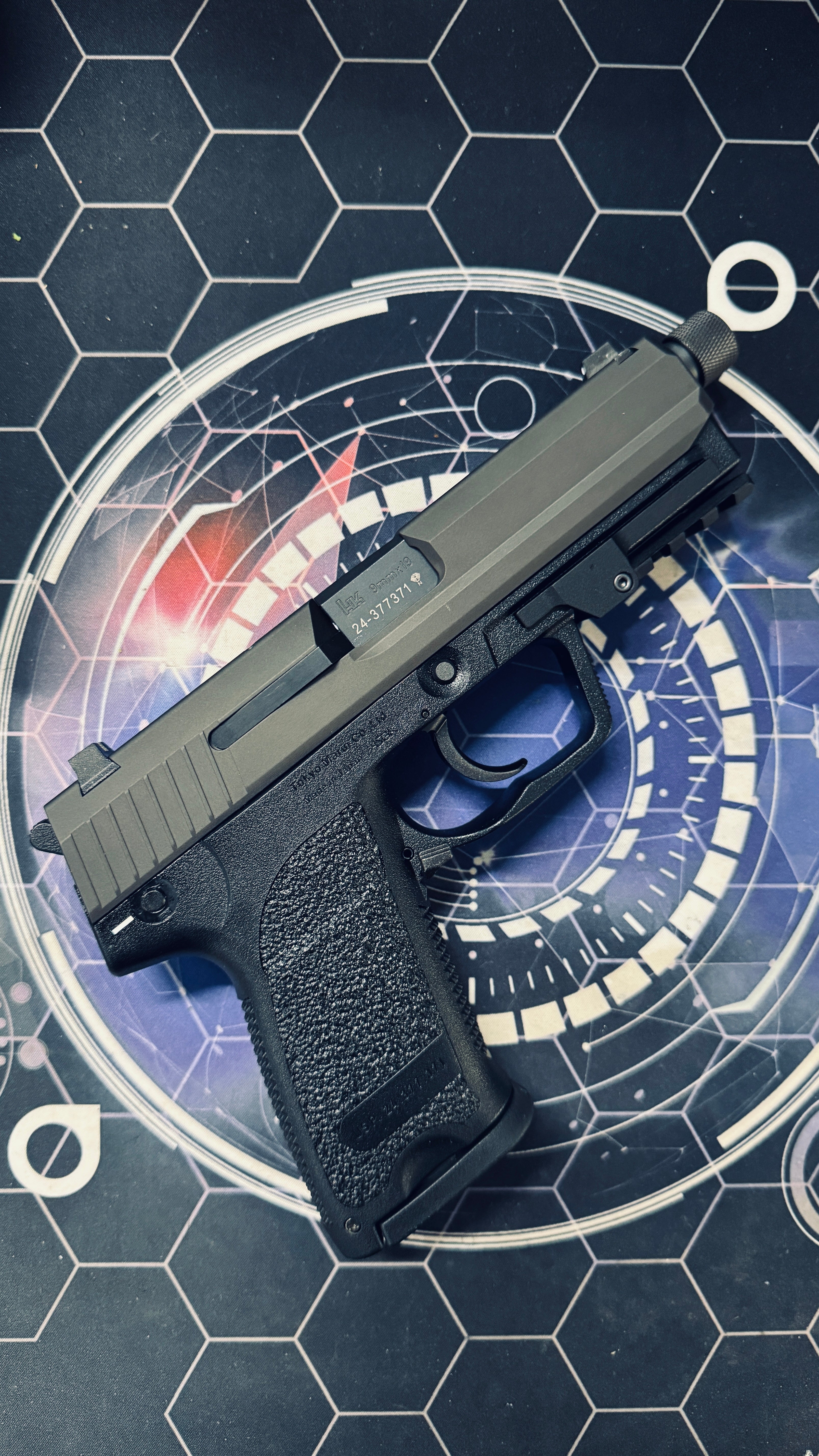 Custom Tokyo Marui / Guarder Aluminium USP Gel Blaster w/Threaded Barrel + Rail Adaptor - Image 10