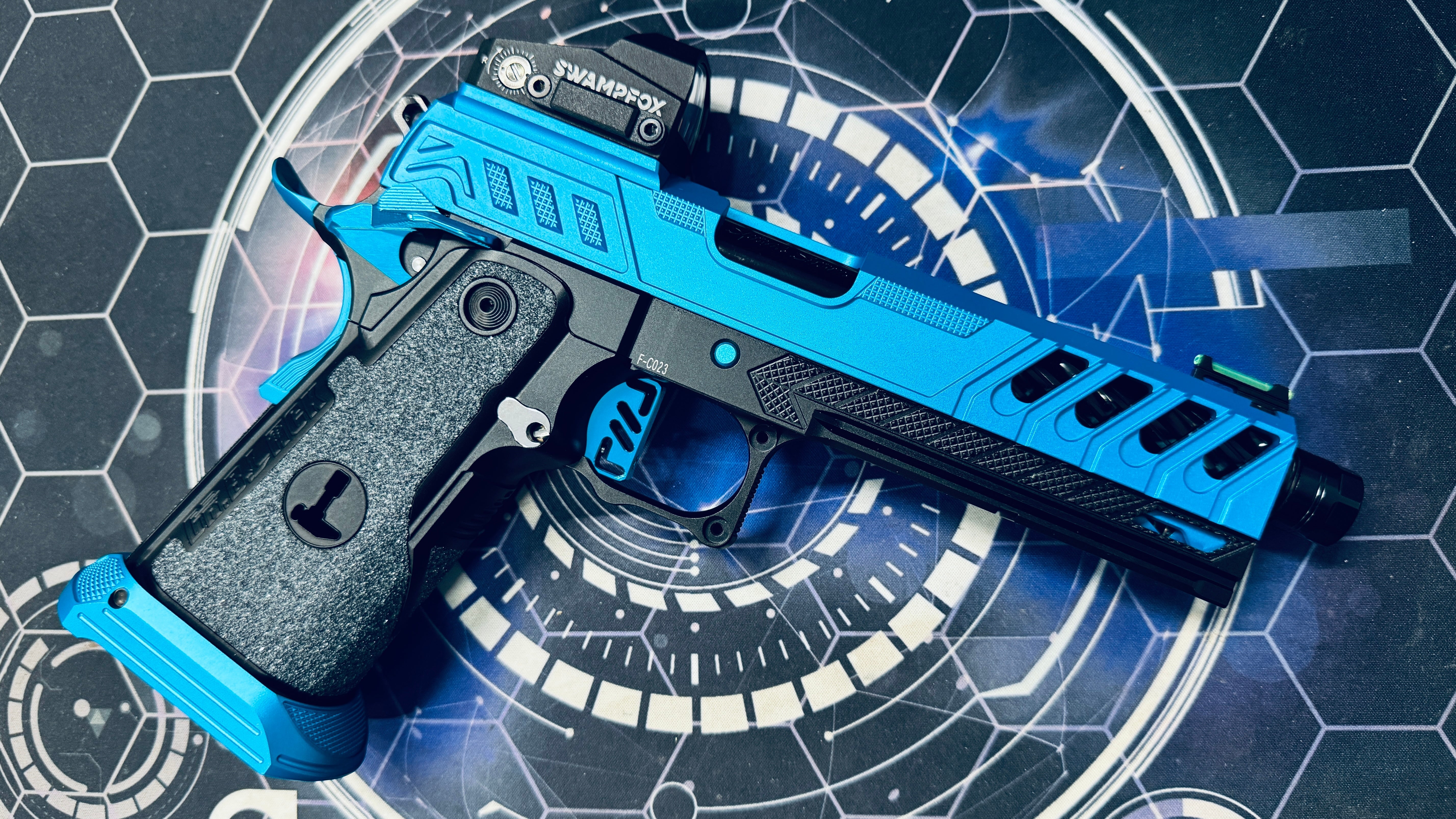 Custom Dr Black Hi-Capa 5.1 GBB Pistol Gel Blaster - Type W MOS Aqua/Black - Image 3