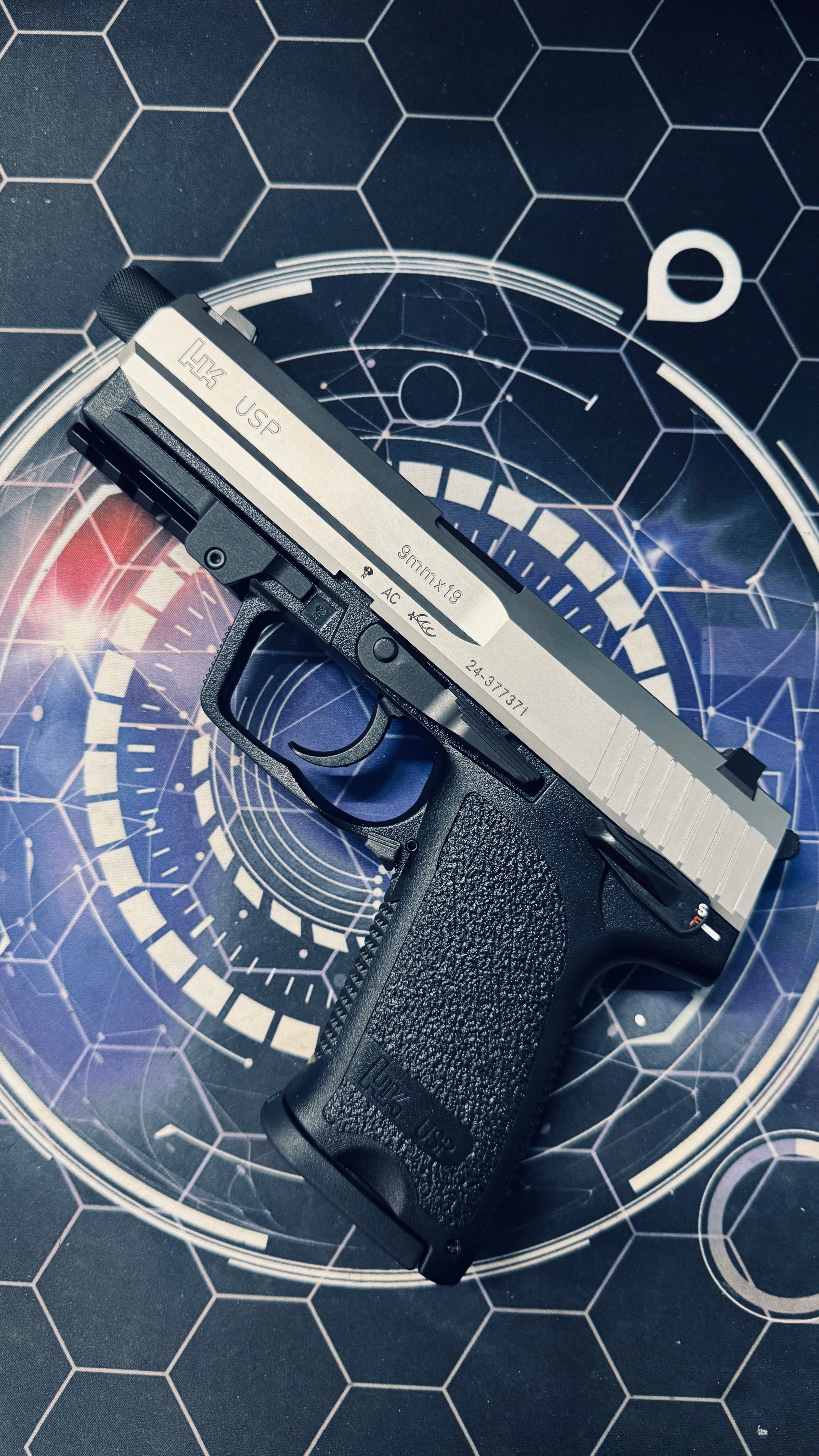 Custom Tokyo Marui / Guarder Stainless Steel USP Gel Blaster w/Threaded Barrel + Rail Adaptor - Image 8