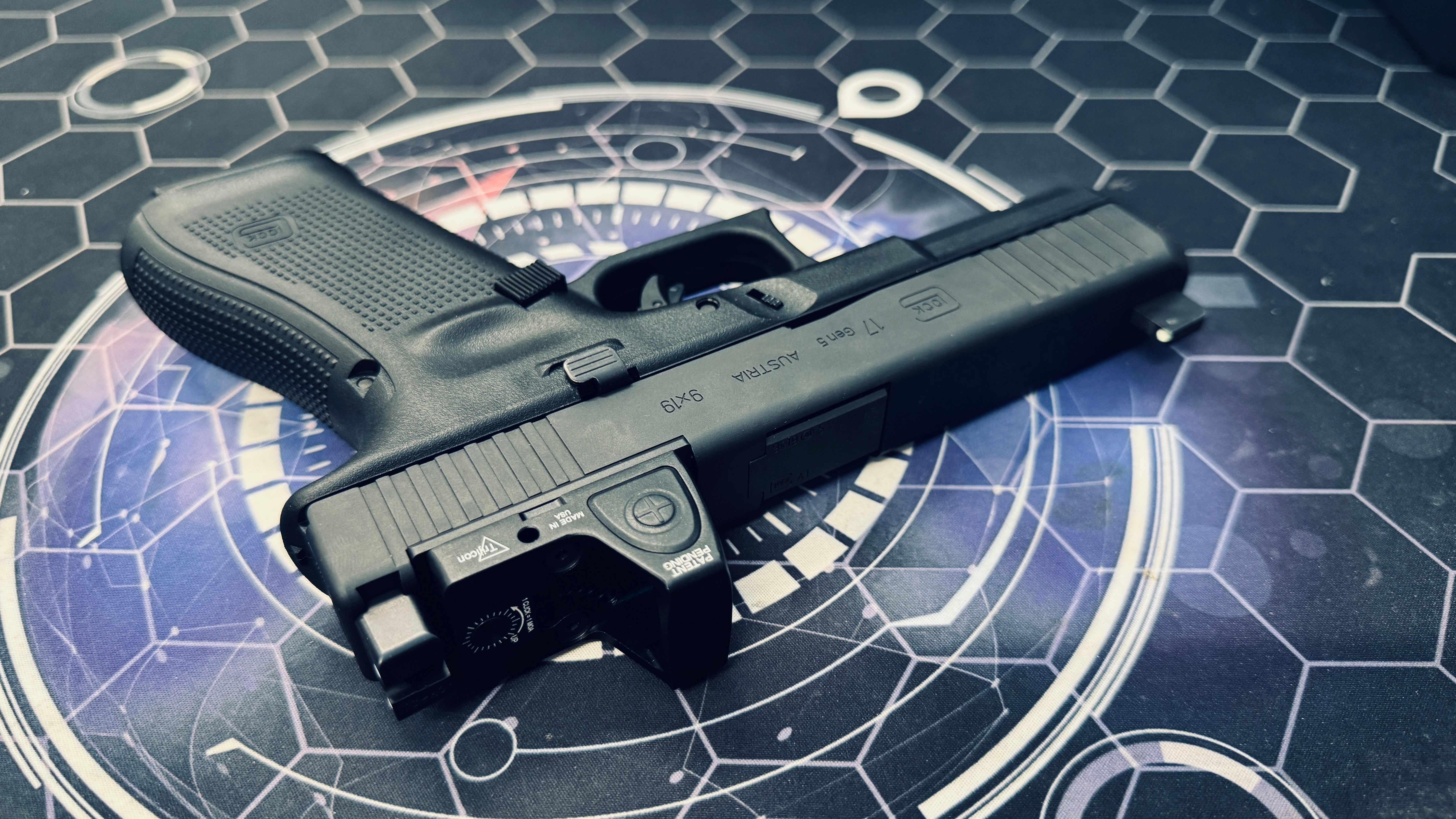 Guarder G17 Gen 5 MOS Custom Gel Blaster - Steel Slide Version - Image 6