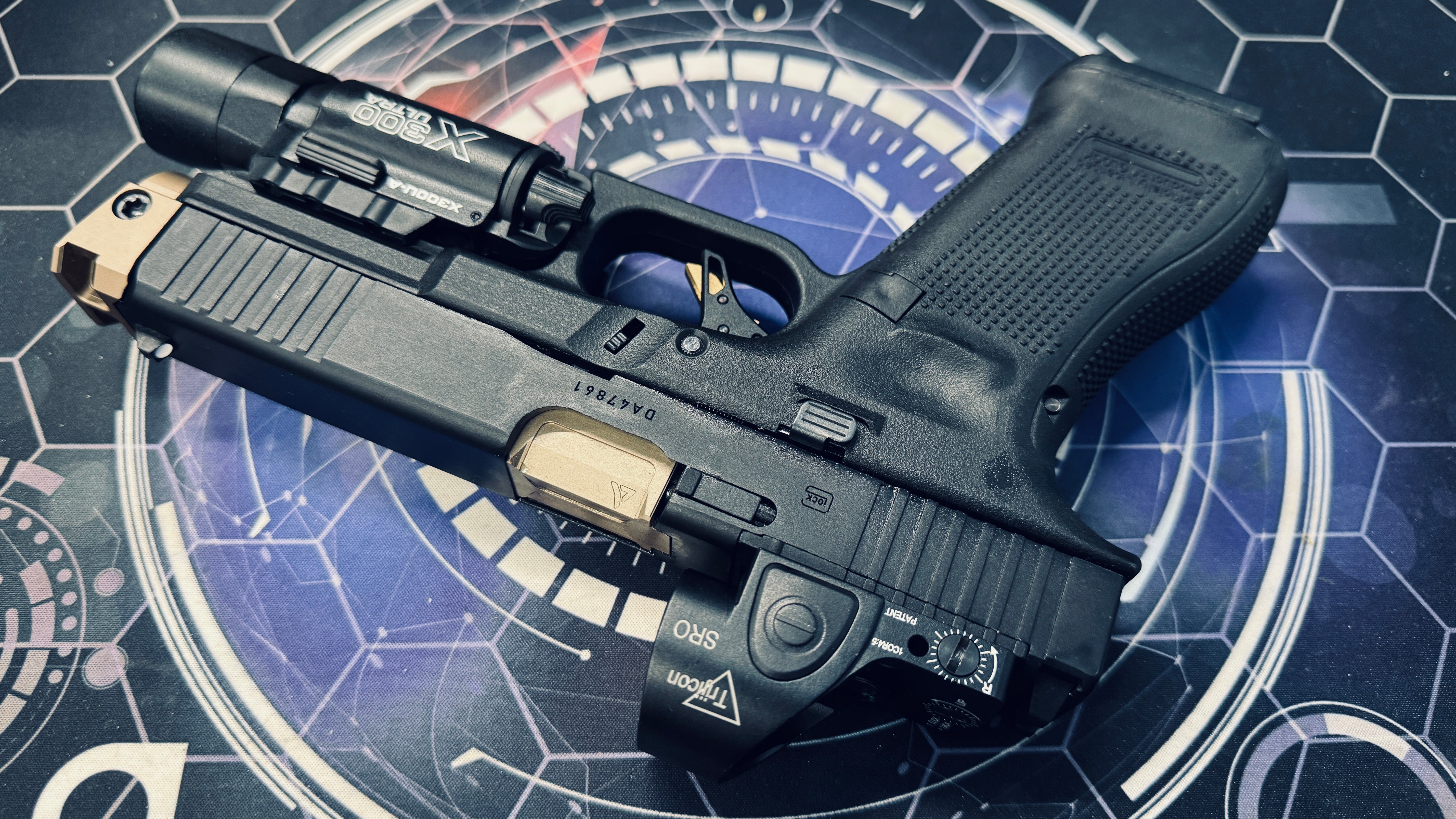 Custom Umarex Glock G17 MOS Gen 5 Gas Blowback Gel Blaster - Image 5