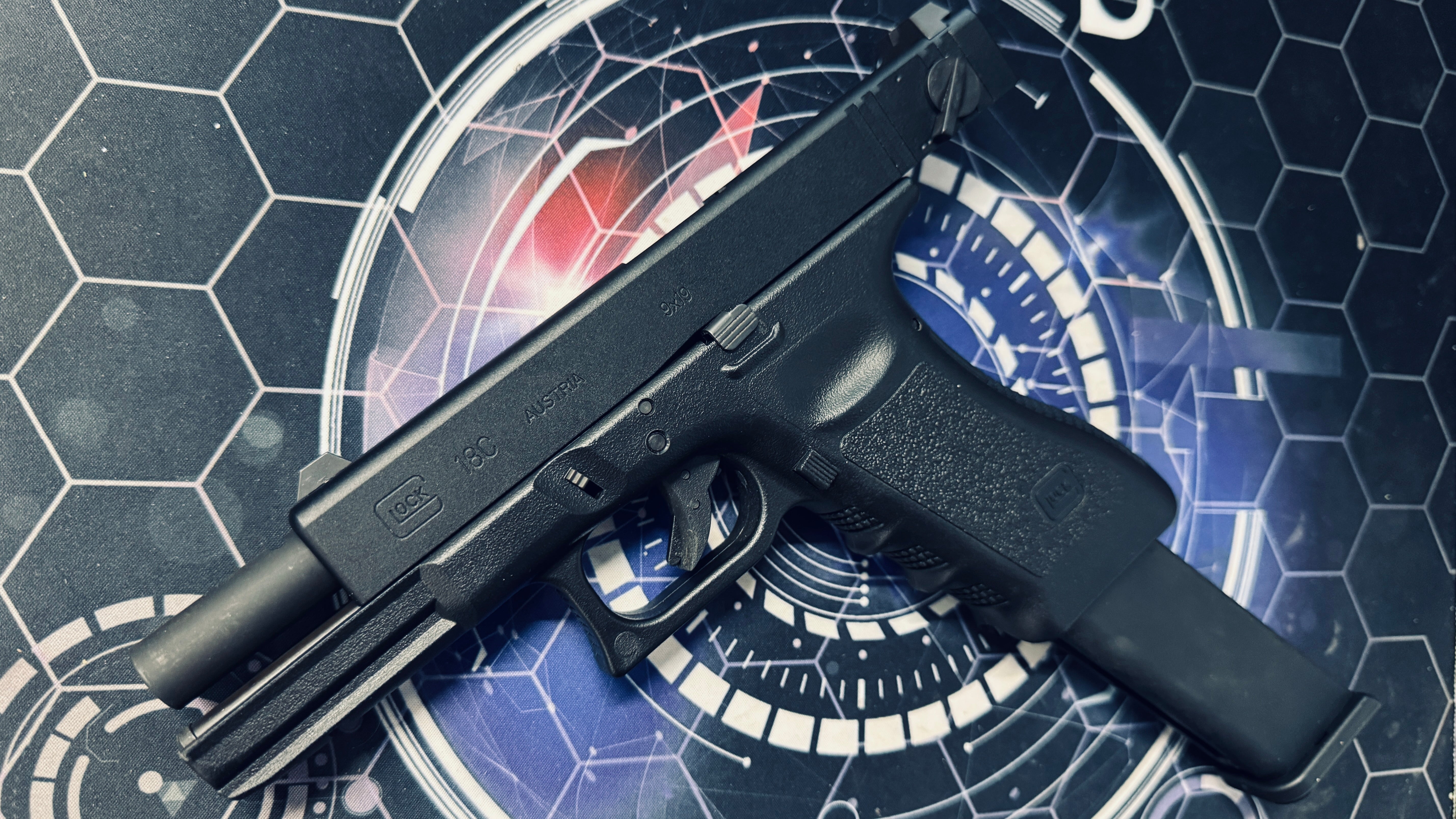 Guarder Glock G18C Gel Blaster - Image 5